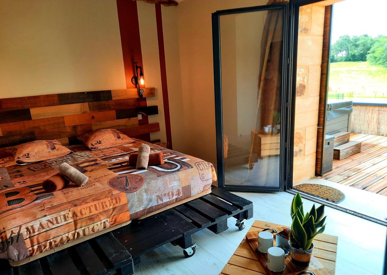Bien Etre Simple Hotel Villajou Luaran gambar